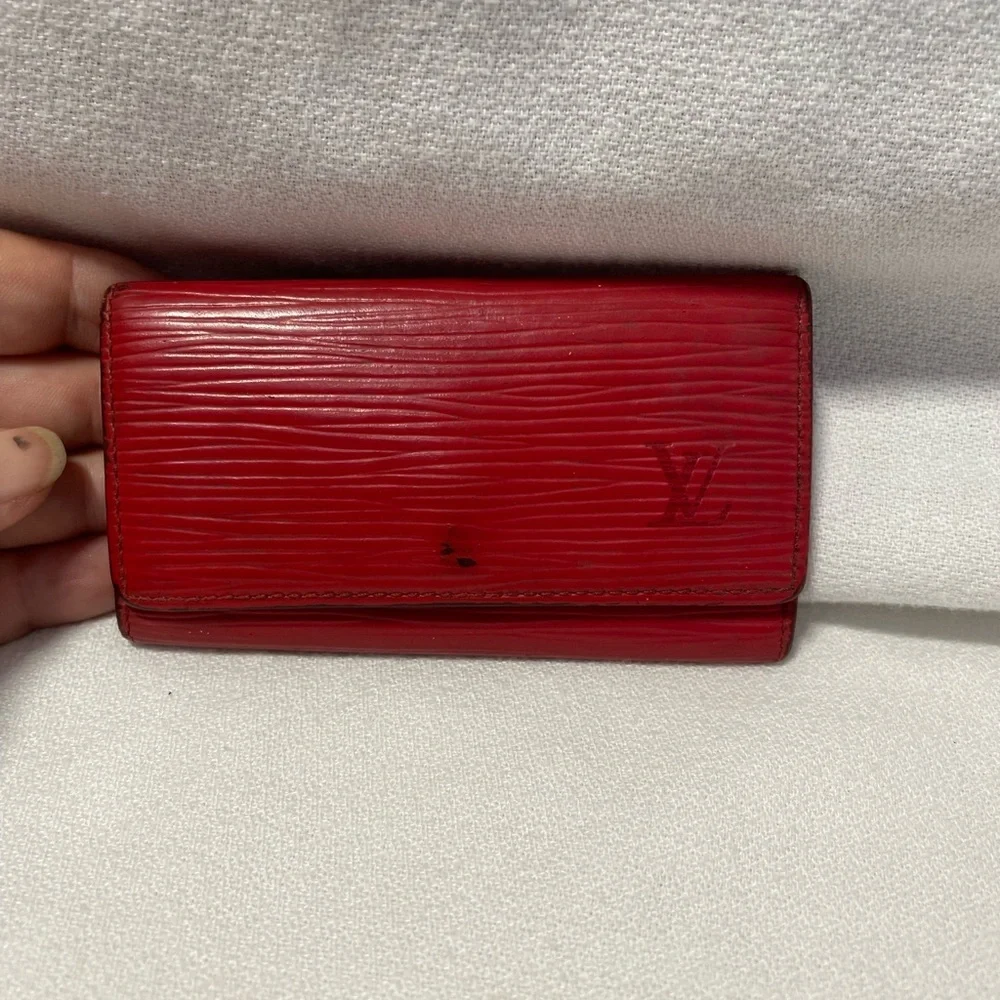 💎Red Louis Vuitton Epi Key case